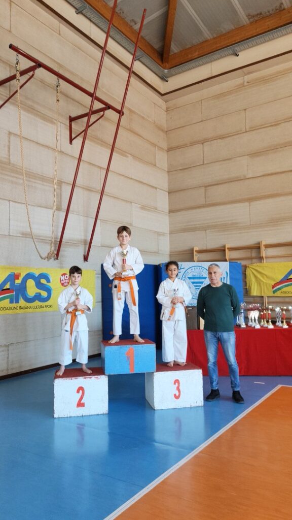 40° Gara Intersociale dell'Hiroshi Shirai Karate Club - premiazione cinture arancio