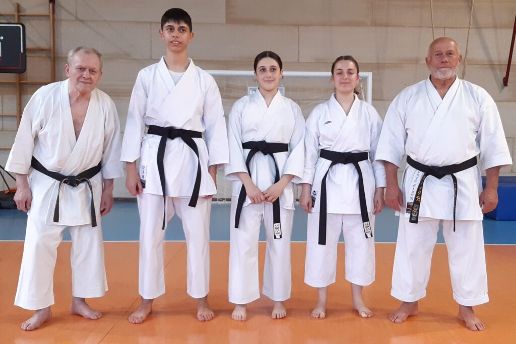 Hiroshi shirai: esami di karatè