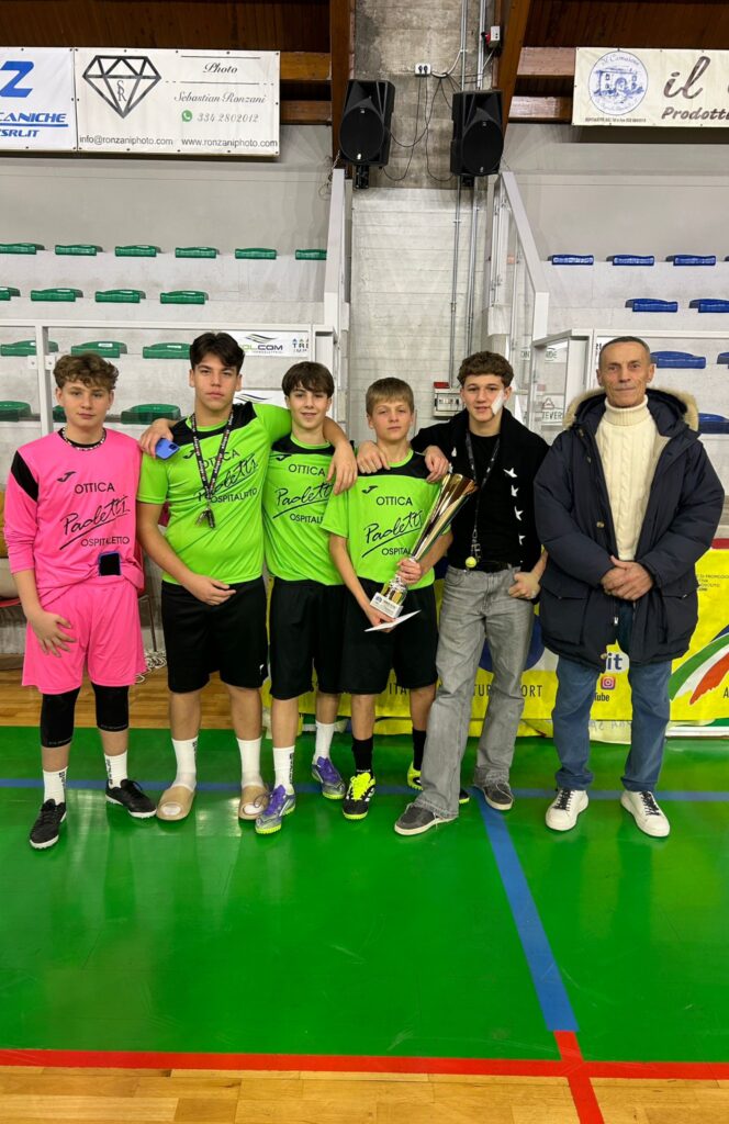 Prima squadra classificata: PORCINOS