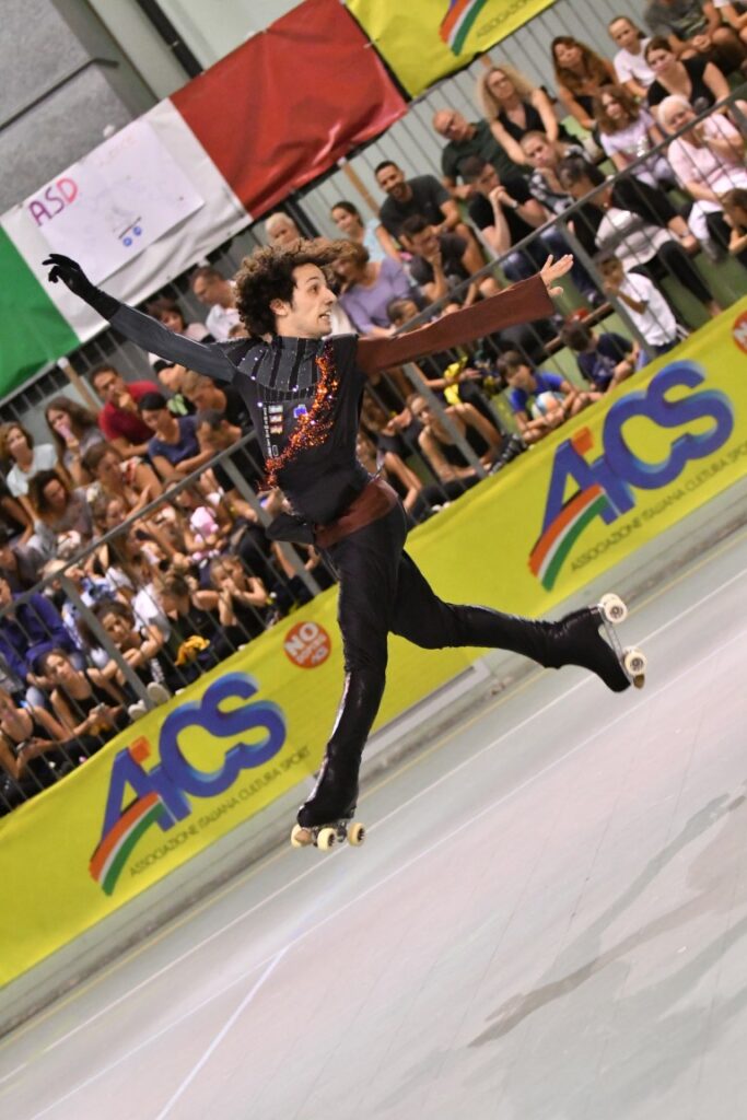 pattinaggio artistico - Marco Pescatori del Roll Club Bettini