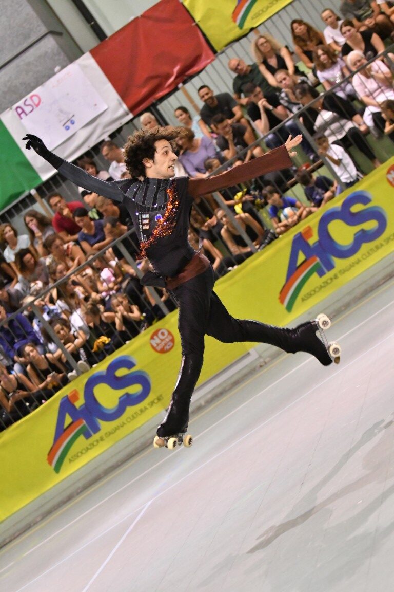 pattinaggio artistico - Marco Pescatori del Roll Club Bettini